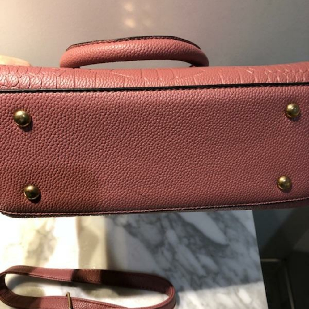 Crossbody - Picture 3 of 8